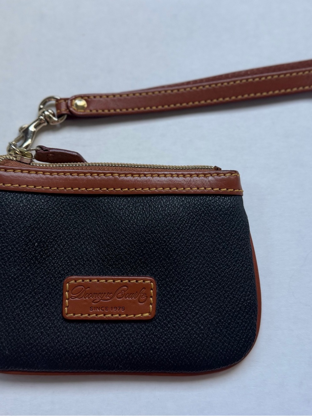 Dooney & Bourke Black Pebble Leather Wristlet Coin Purse Brown Trim Red Lining